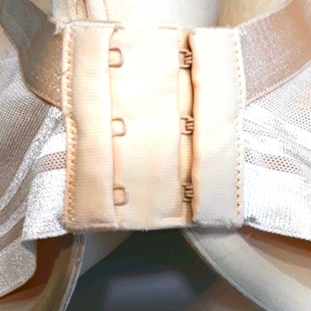 NWOT Ambrielle Womens Sz 42DD Beige Everyday Full Coverage No Show Bra - Picture 8 of 11